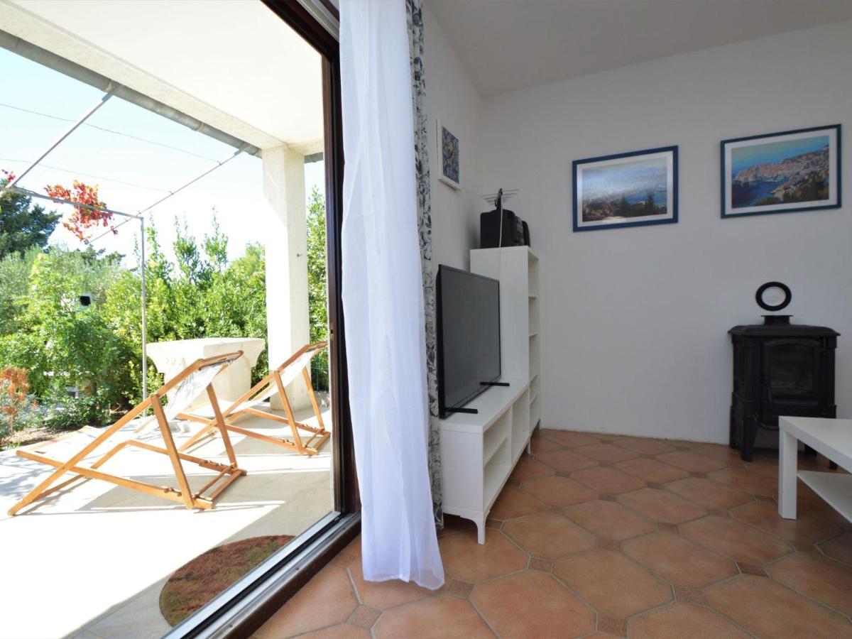 Mihotic By Interhome